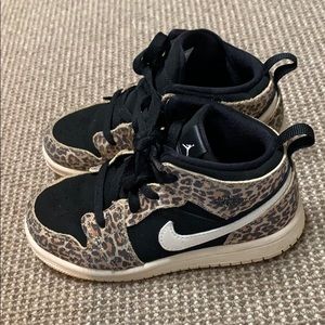 Cheetah print toddler girl 10t Nike hightops